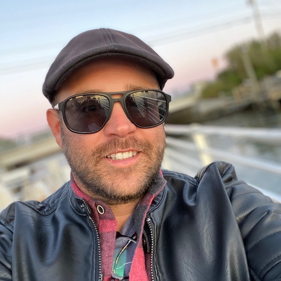 Meet your Posher, Michael - Picture 3 of 7